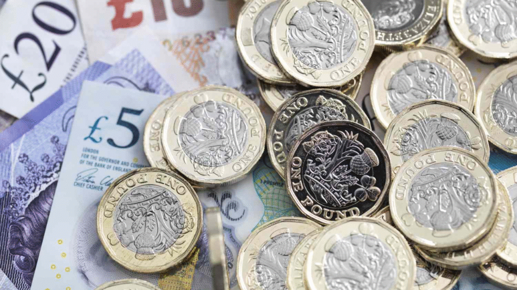 Some Universal Credit claimants set to receive unexpected payments from the DWP