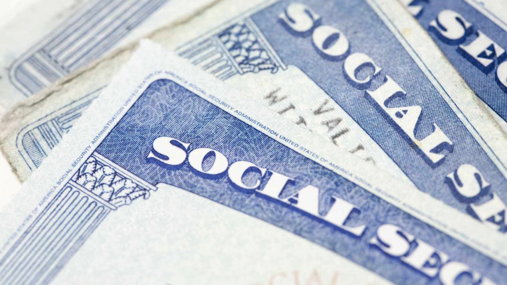 $2200 Flat Social Security Checks for Everyone in 2025? The Truth Behind the Rumors